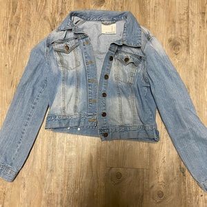 Forever 21 denim jean jacket! Size large